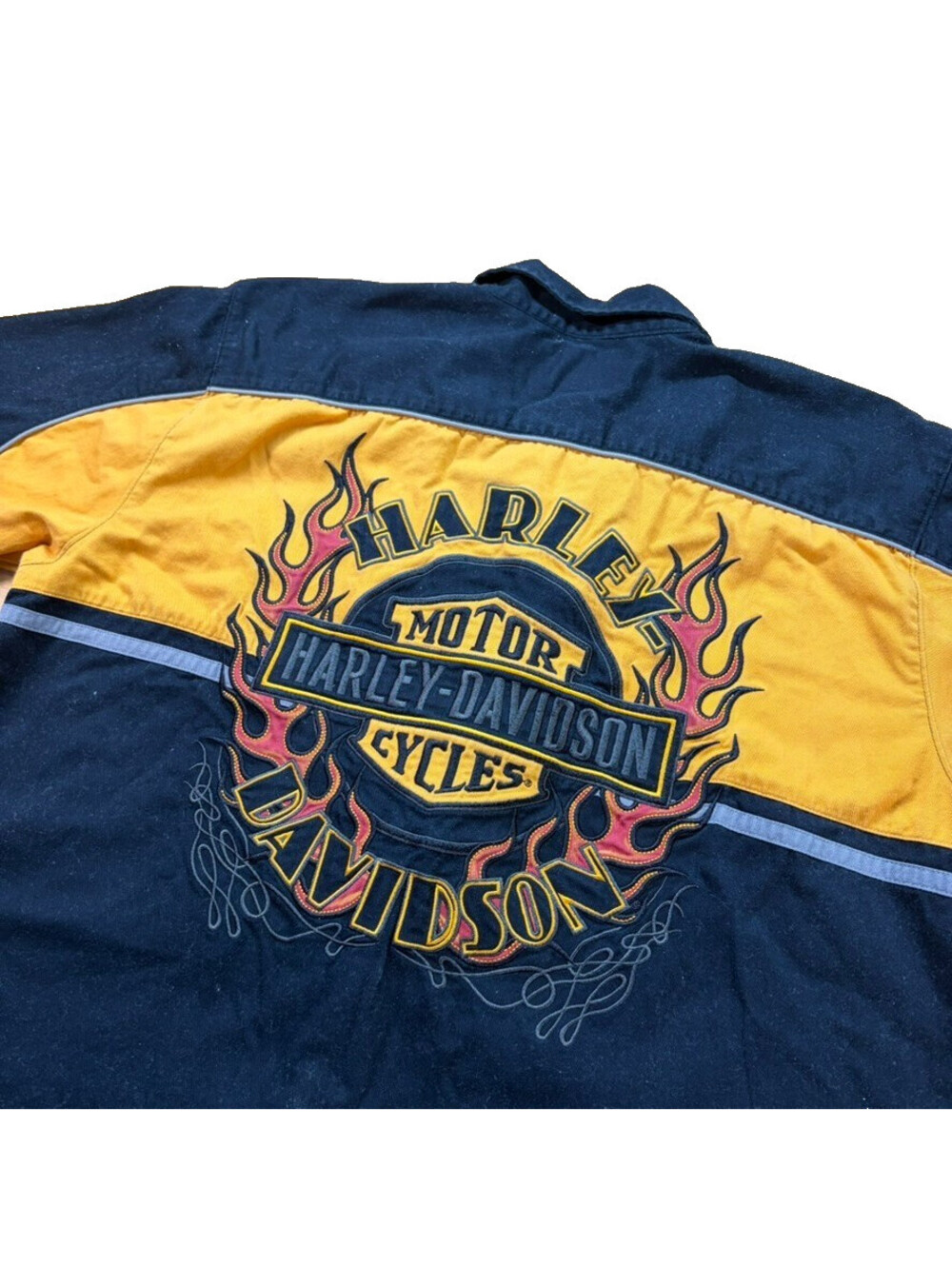 Y2K Harley-Davidson Flames Embroidered Biker Garage Shirt L